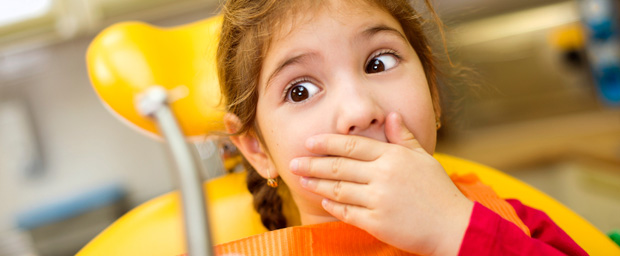 Zahnarztangst vorbeugen bei Kindern