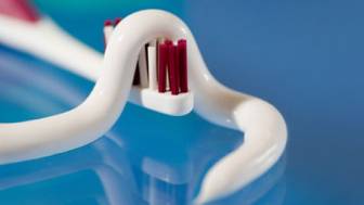 20110516-Was steckt in der Zahncreme?