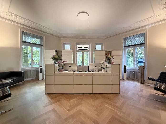 , Laurin Porsch, Laurin Porsch Dental Aesthetic - Zahnarzt Frankfurt Westend, Veneers Frankfurt, Frankfurt am Main, Zahnarzt