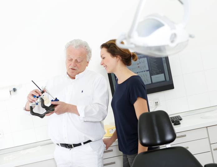 , Dr. med. Jens Thomsen, Zahnarzt Eppendorf – Dres. Thomsen & Kollegen, Hamburg, Zahnarzt